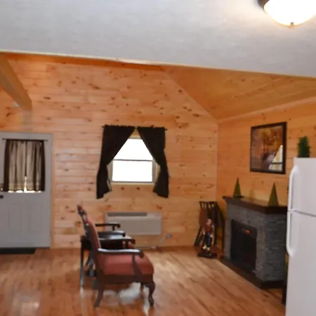 Blue Rose Cabins - Naughty Pine Cabin Logan Exterior photo